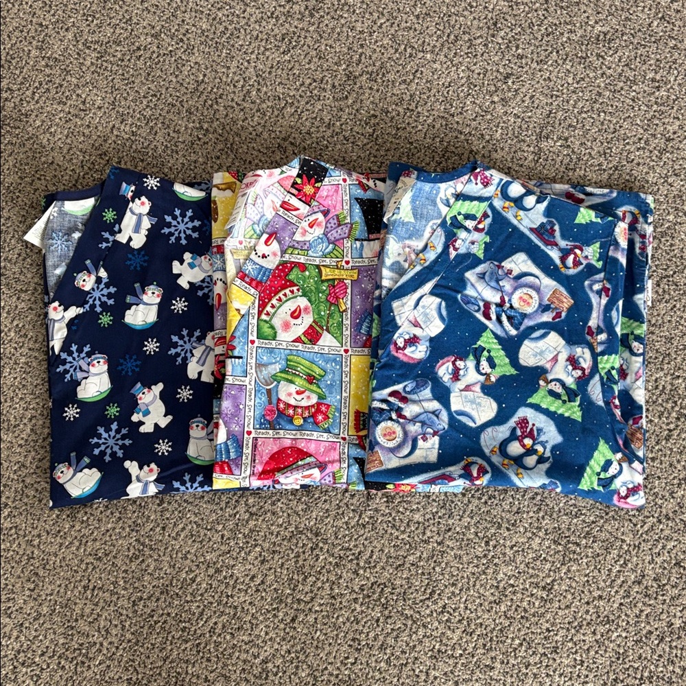 Lot of 3 Snowman Scrub Tops Size